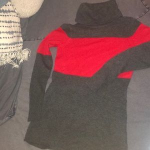 NWT ATHLETA TURTLENECK